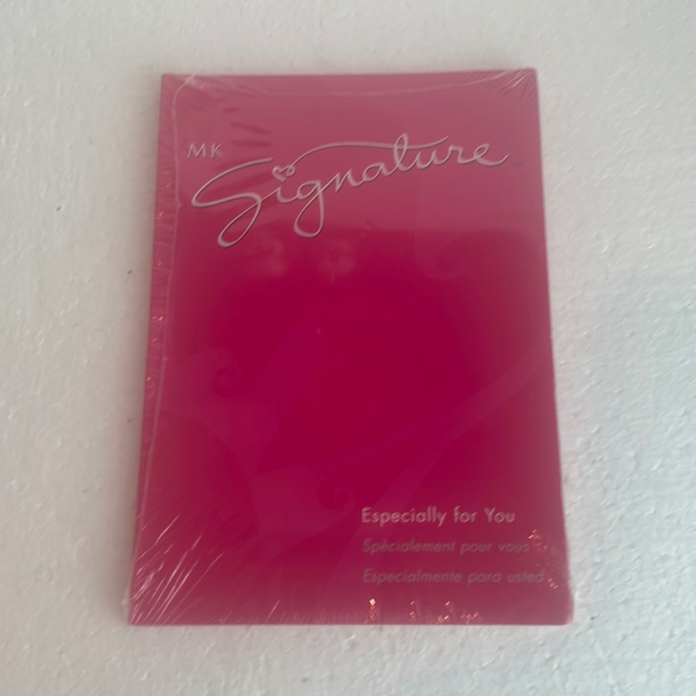 Mary Kay MK signature especially for you glamour cosmetics sample look cards